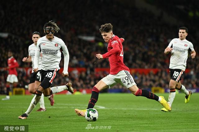 配合正是两 配合正是两