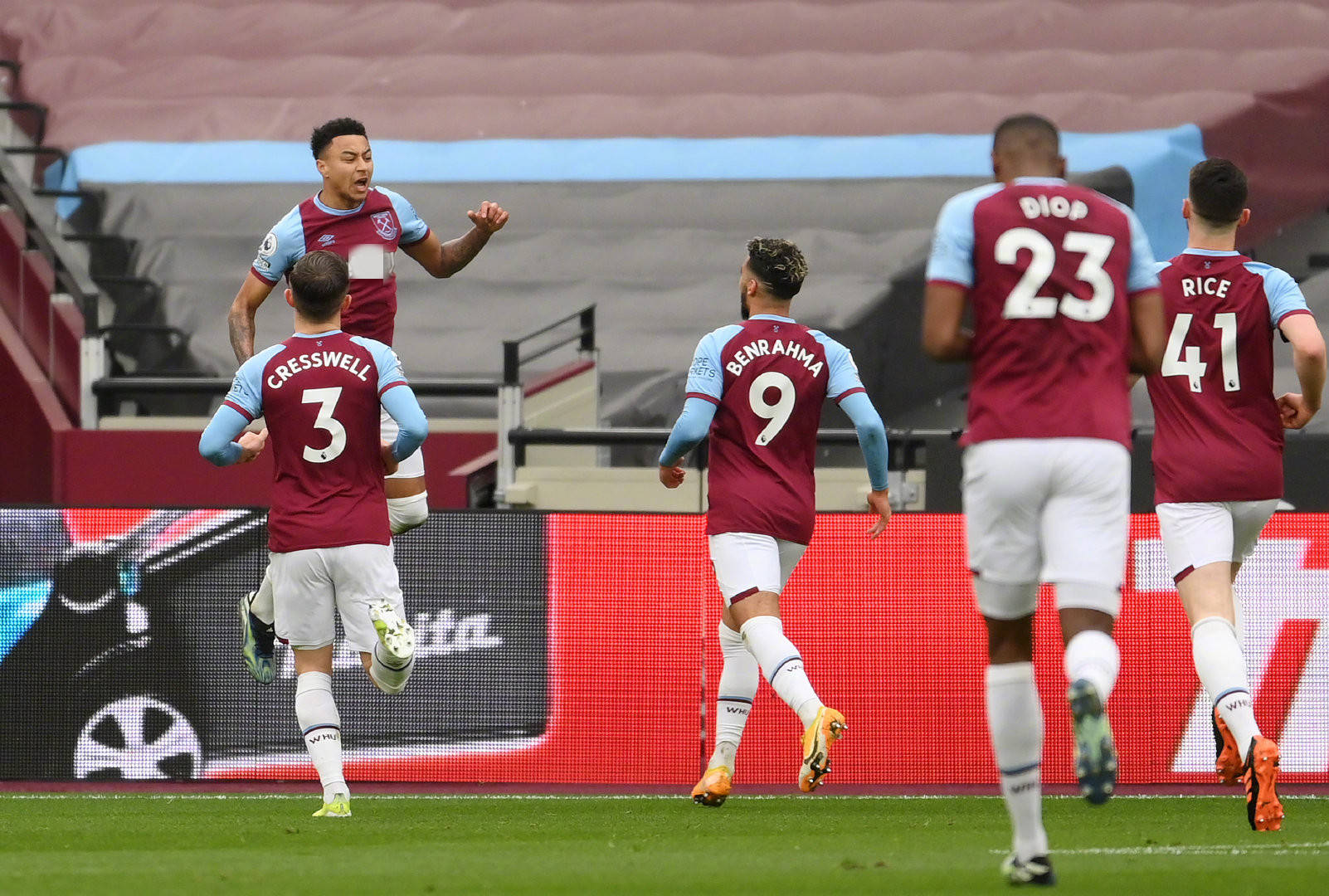 中展现风采 中展现风采